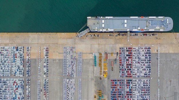 US Businesses Brace for Predicted Shipping Cost Increase: Supply Chain Strategies