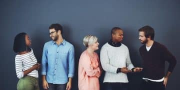 Social Media's Influence on Political Polarization: Promoting Constructive Dialogue - Cover Image