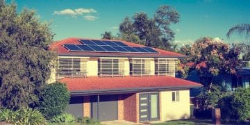 What are the Latest Federal Incentives for Solar Panels on US Homes in 2025? What are the Latest Federal Incentives for Solar Panels on US Homes in 2025? - Cover Image